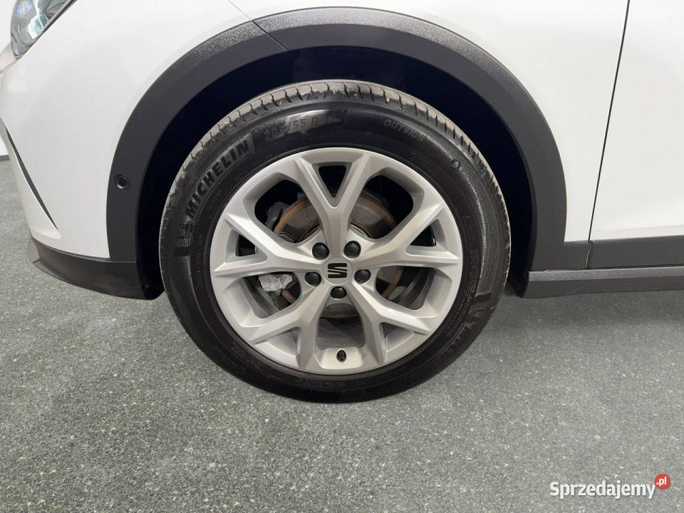 Seat Arona VAT 23 FR 10TSI 110 M6 20222023 r gniazdo USB Arona Myślenice