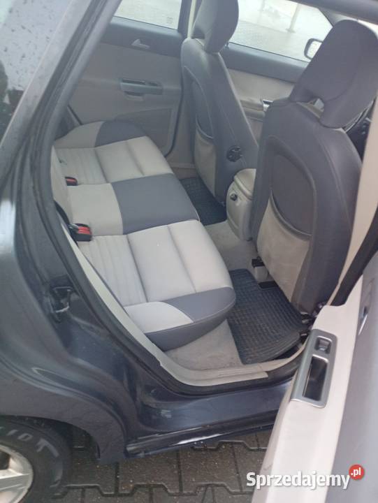 Volvo v50 Rok produkcji 2004 Świdwin