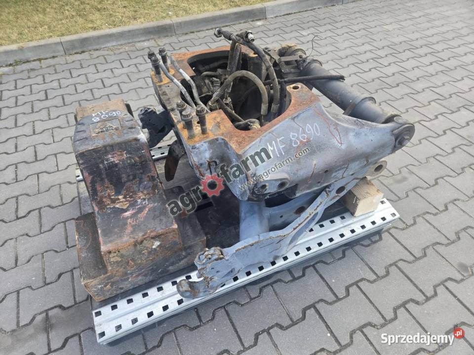 TUZ przedni podnośnik Massey Ferguson 8690