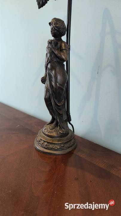 Piękna unikalna lampa figura z mlecznym Łódź
