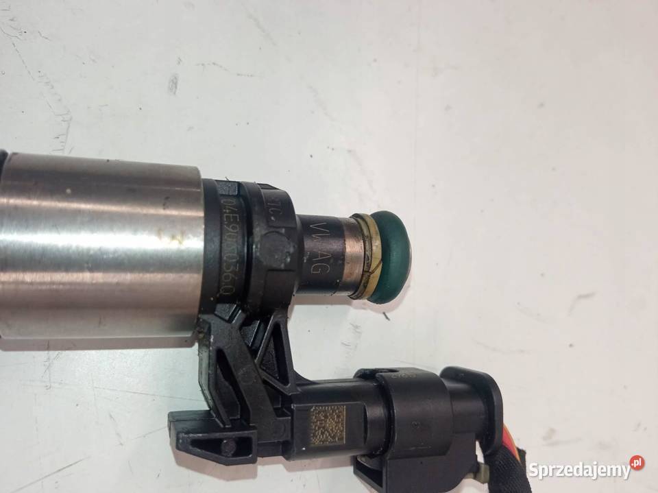 WTRYSKIWACZ 0261500354 04E906036Q 12 TSI Skoda