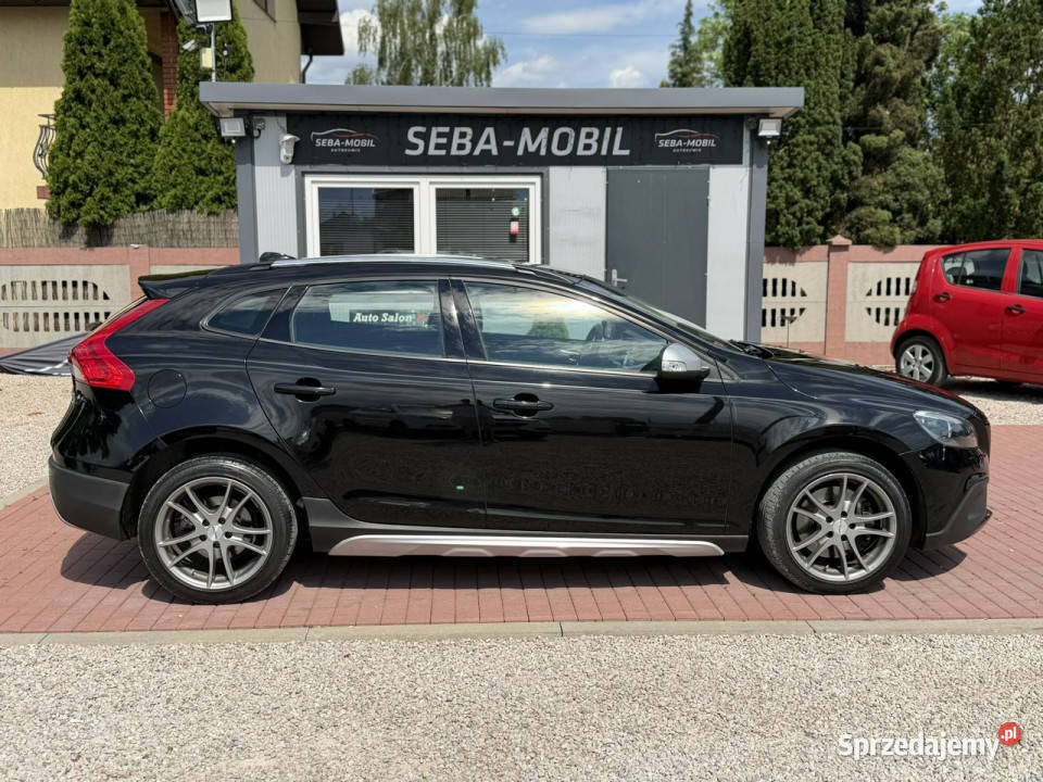 Volvo V40 Cross Country Gwarancja Navi immobilizer mazowieckie Sade Budy sprzedam
