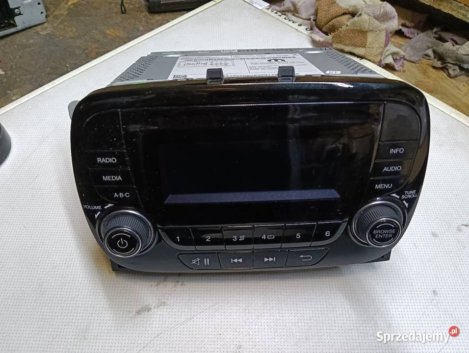 Radio samochodowe fiat 500 Jednorożec