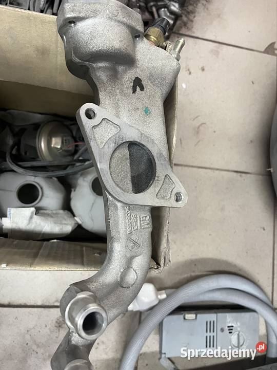 Daewoo Espero 18 obudowa termostatu termostat Rok produkcji 1999 Płock
