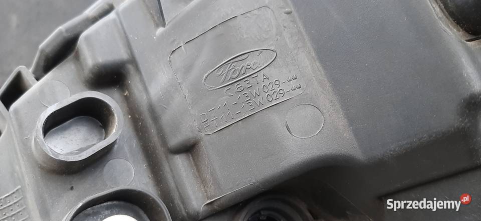 Ford Transit connect lampa prawa przód osobowe pomorskie Kościerzyna