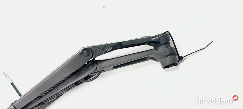 RAMIE WYCIERACZKI PRZÓD MITSHUBISHI MONTERO Lipno