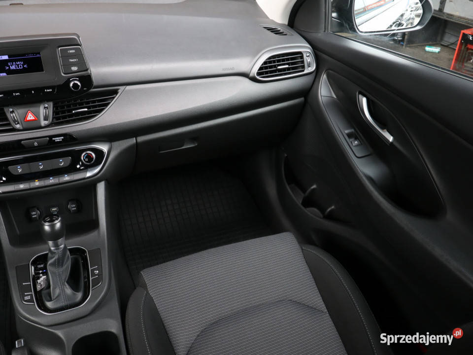 Hyundai i30 10 TGDI bluetooth