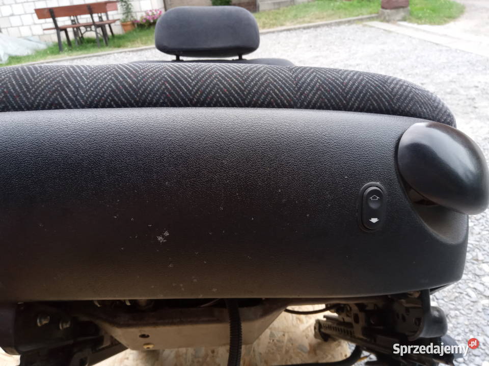 Fotele komplet ford escort mk7 Rakszawa sprzedam