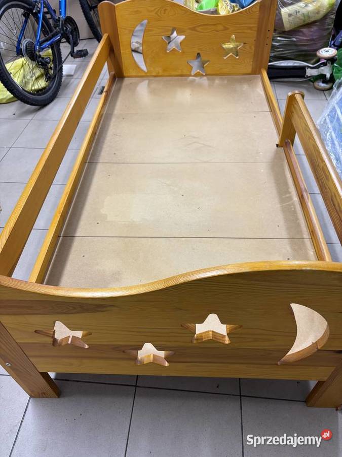Łóżko dziecięce drewniane sprzedam