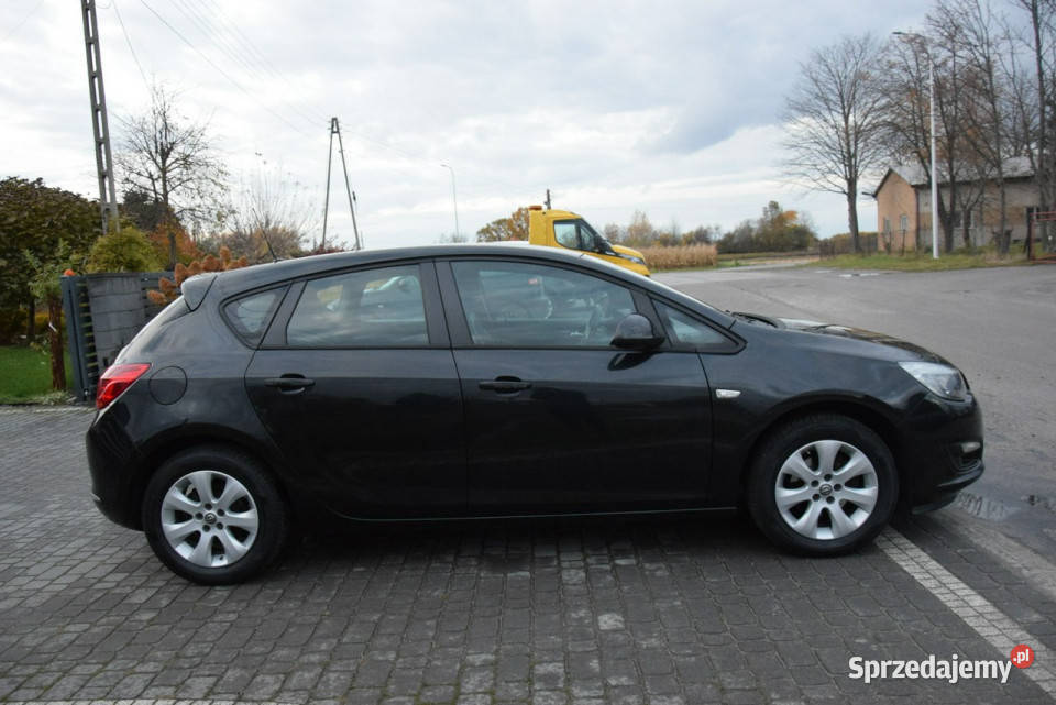 Opel Astra 14B 2014R 134 Navi Sprowadzony Majdan Sieniawski