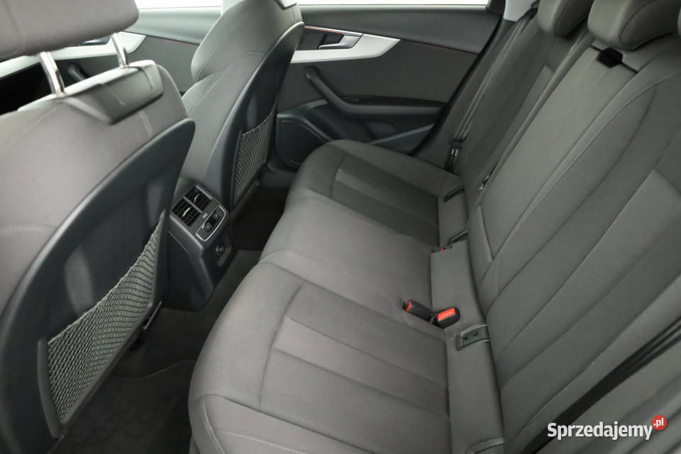 Audi A4 40 TFSI pełny VAT Piaseczno