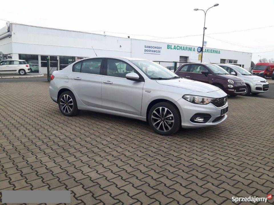 Fiat Tipo nieuszkodzony 2016