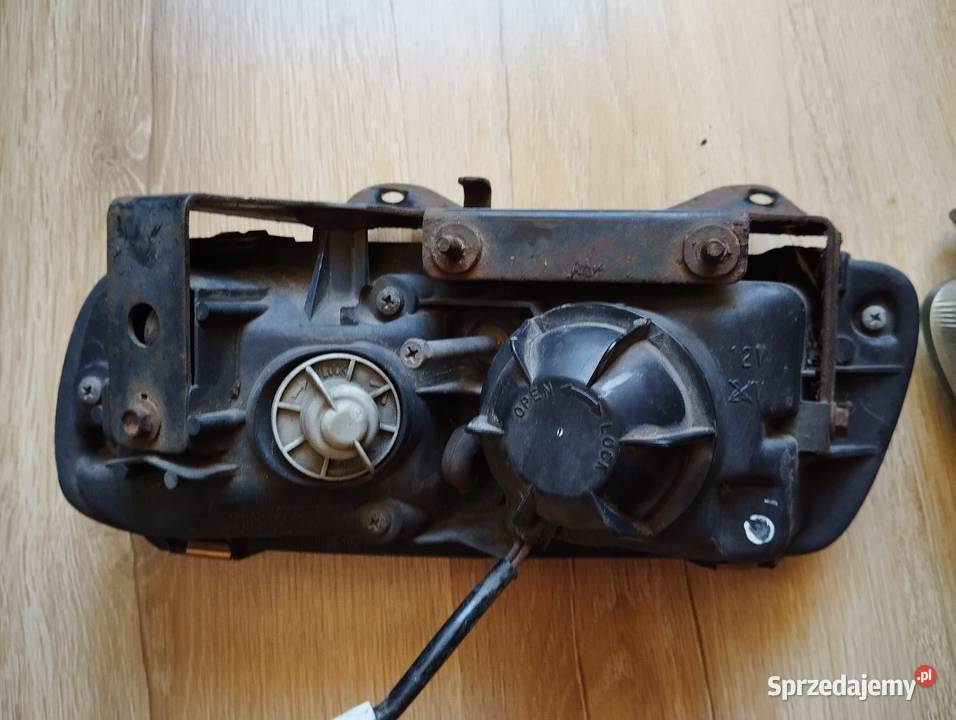 Halogeny Subaru Legacy II oryginalne Lampy przeciwmgielne łódzkie Łódź sprzedam