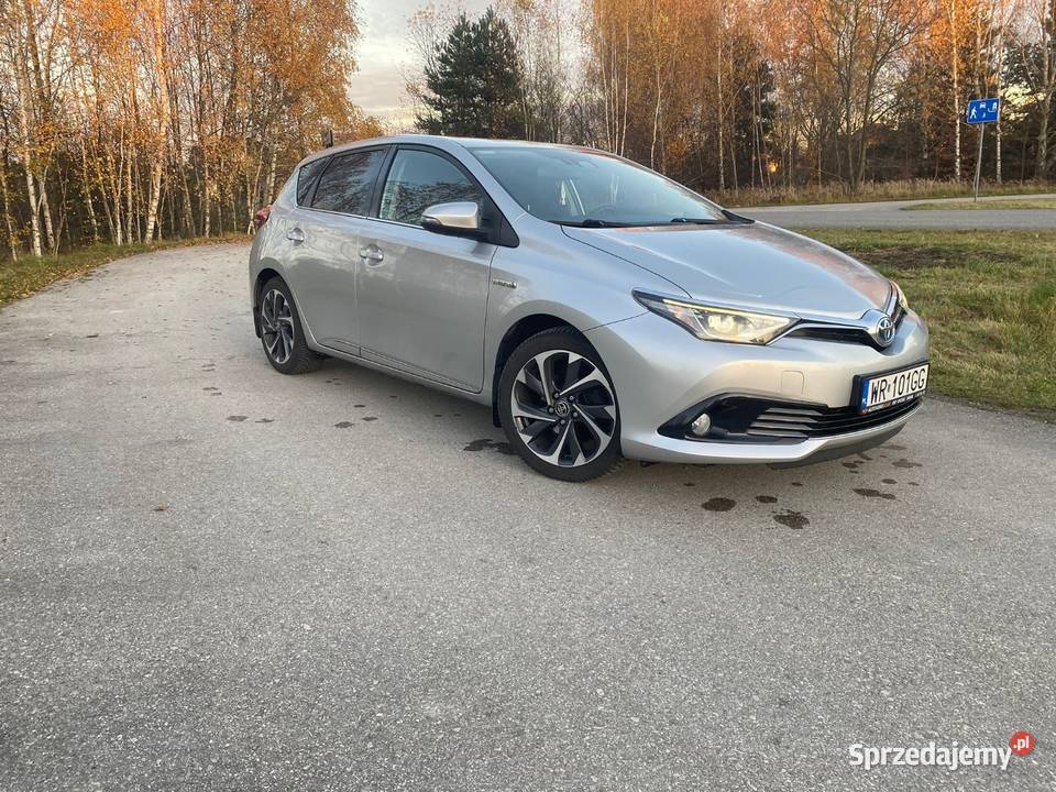 Toyota Auris 18 HYBRYDA Polift hybryda Radom
