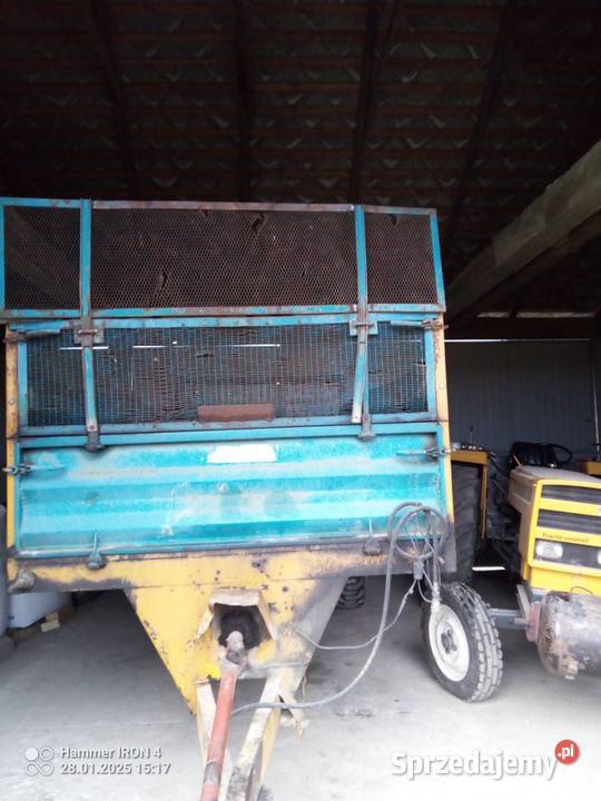 Rozrzutnik obornika Borówek