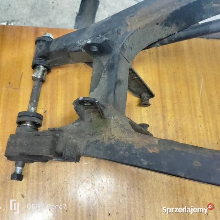 Suzuki GS 550L wahacz tylnego koła Łubno