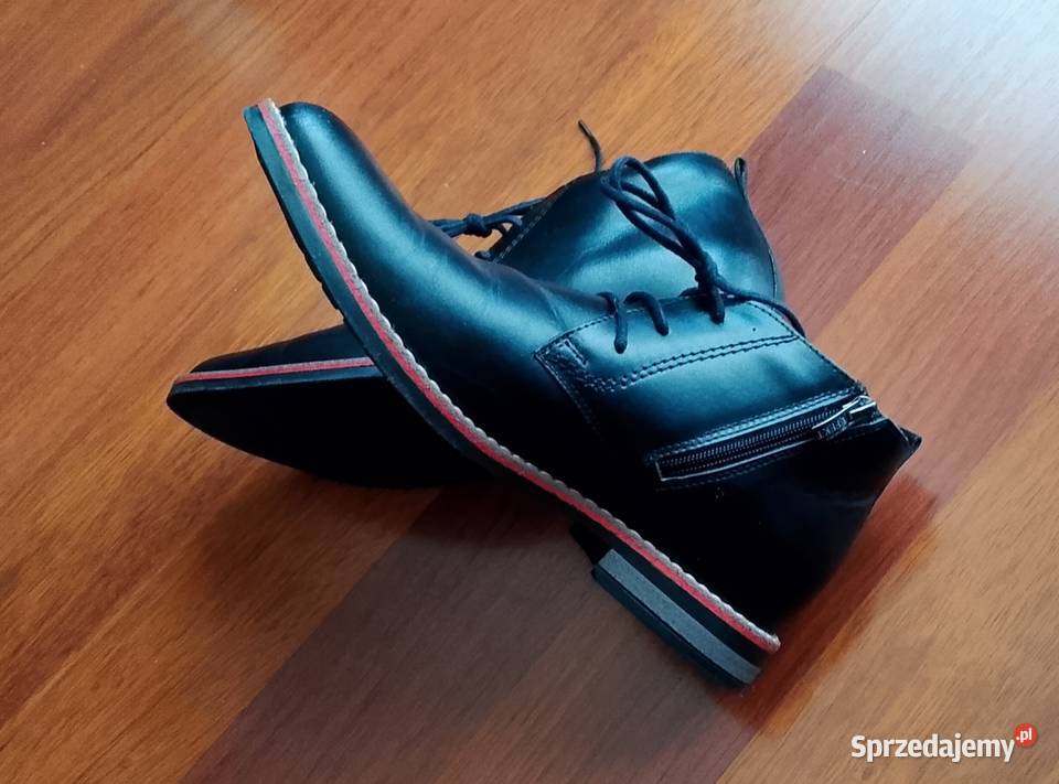 Buty chukka firmy EFEKT rozmiar trochę większe sprzedam