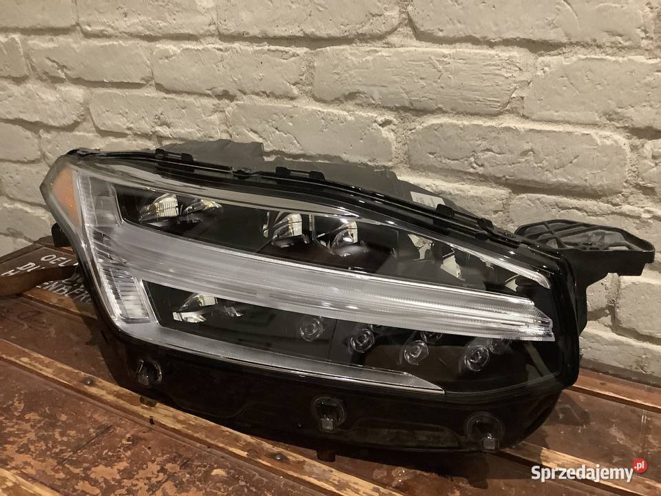 Volvo XC90 Lampa prawa full led praktycznie