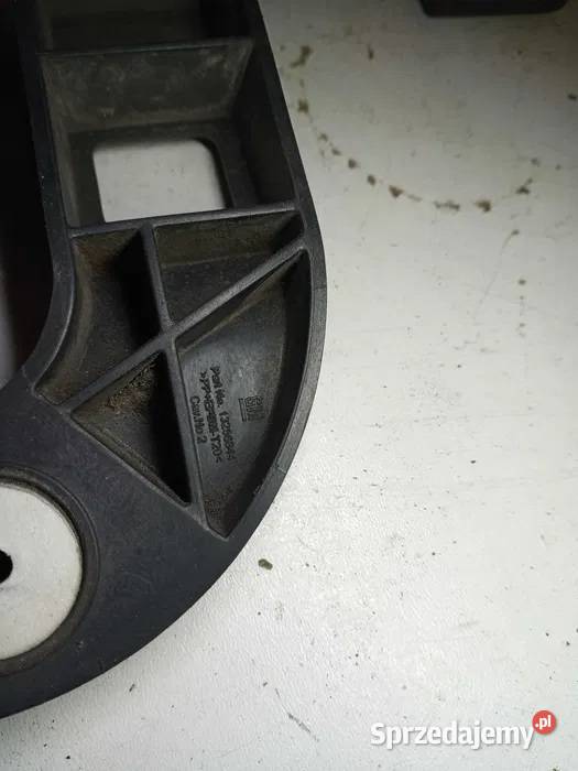 OPEL INSIGNIA A 0913 HB Sedan Ślizg tylny dolny