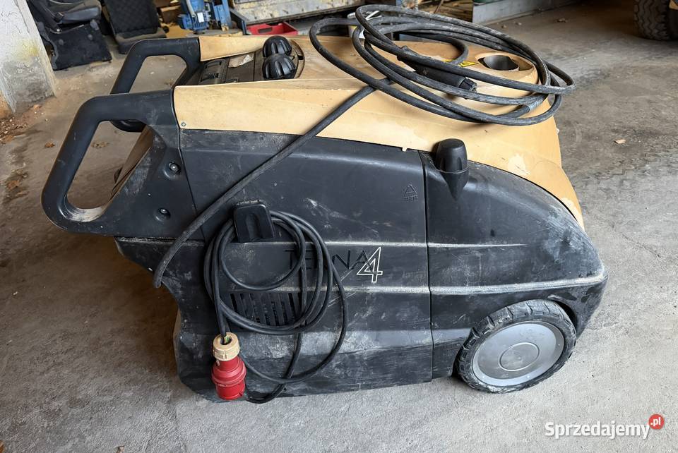 Myjka ciśnieniowa na gorącą wodę