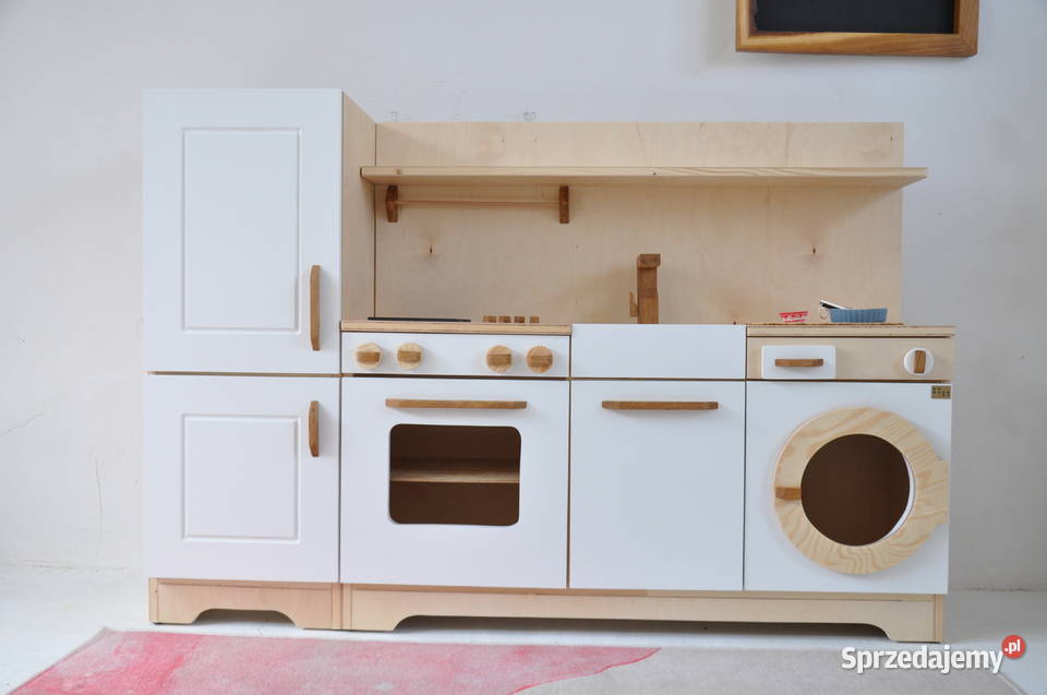 Drewniana kuchnia dzieci w oryginalnym stylu Brzuśnik