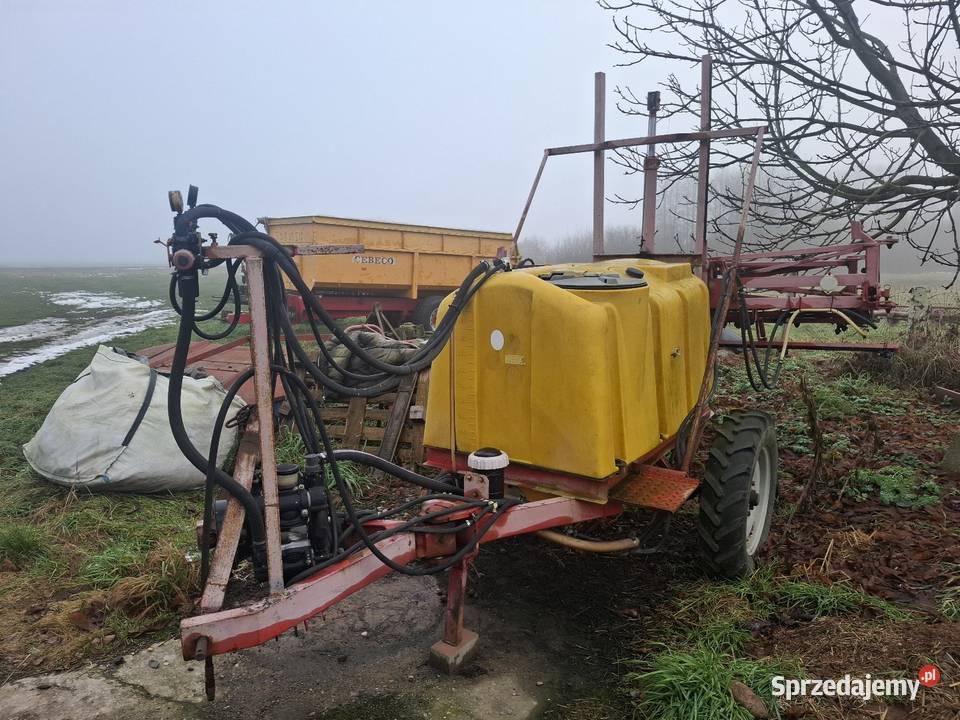 Opryskiwacz 1200l Pasterzowice sprzedam