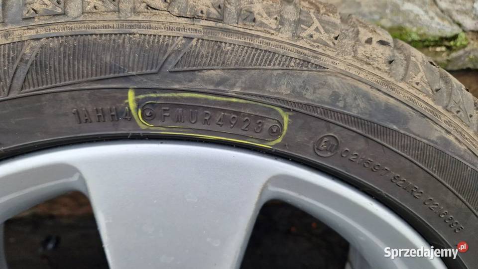 VW Felgi aluminiowe z oponami wielosezonowe Słowikowo