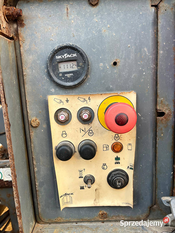 Podnośnik nożycowy zwyżka robocza terenowa Kęty