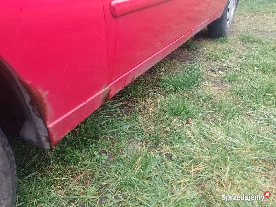 Sprzedam nieuszkodzony