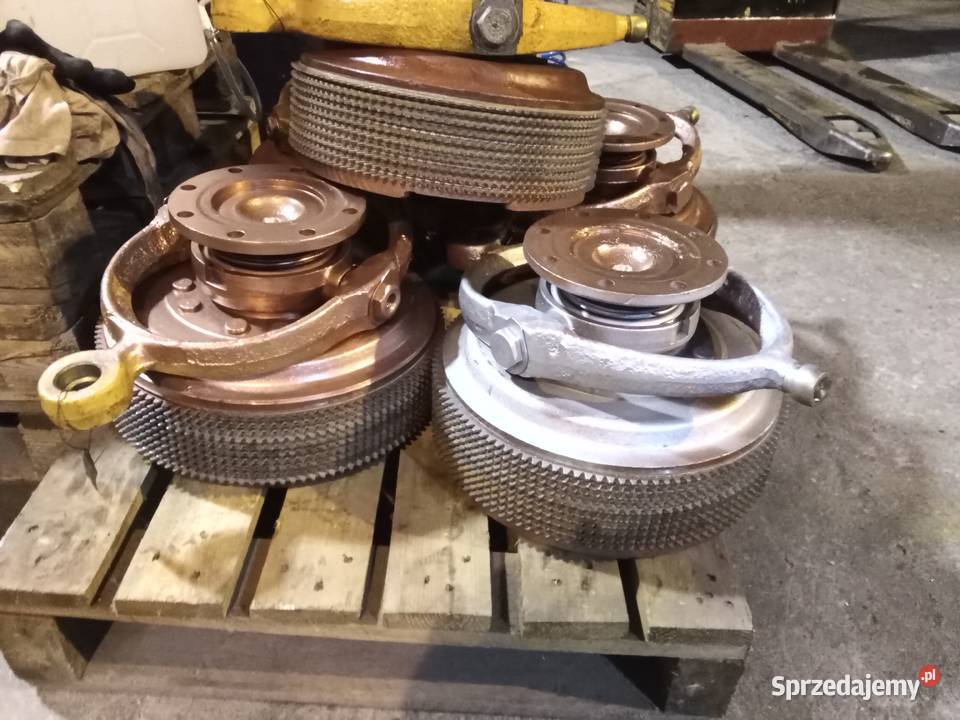 Sprzęgła boczne do spycharki T130 T170 T100 DZ27 mazowieckie Kozery