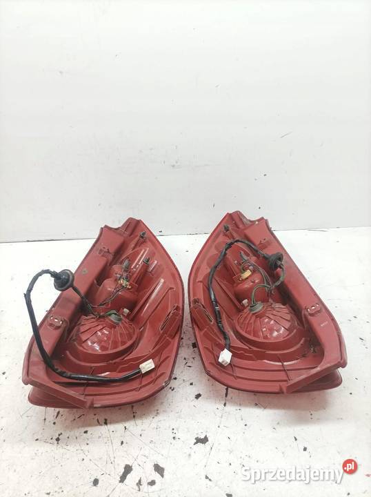 LAMPA TYŁ KOMPLET EU Mazda 5 I 20052010 Części samochodowe sprzedam