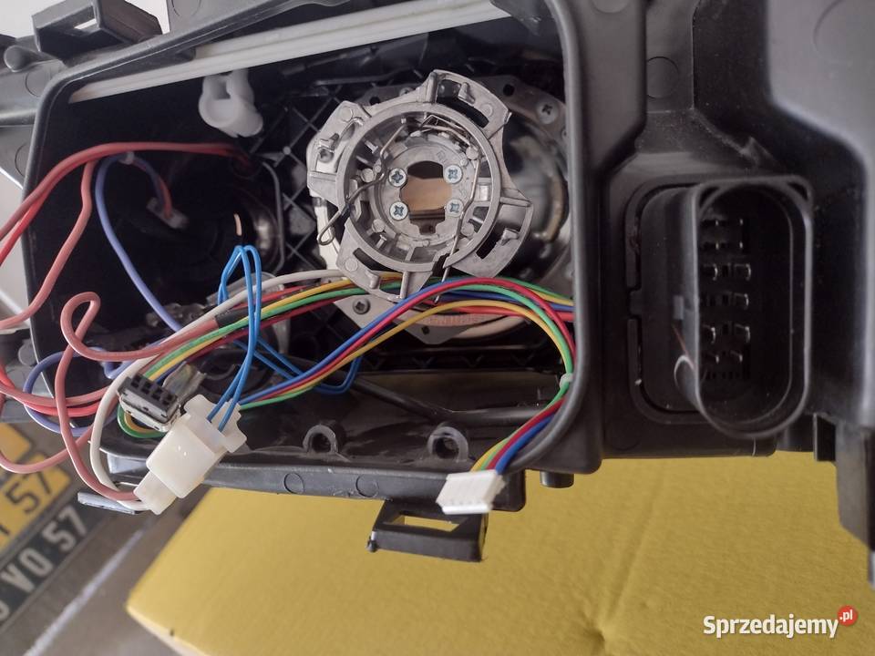 Lampa przód prawy Audi A6 C6 firmy Depo stan nie małopolskie Tarnów
