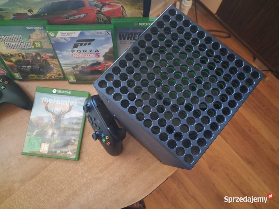 Sprzedam Xbox series X z dwoma padami i zestawem Pozostałe Radomyśl Wielki
