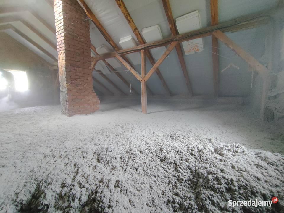 OCIEPLANIE PODDASZA STROPU CELULOZĄ NAPRAWA