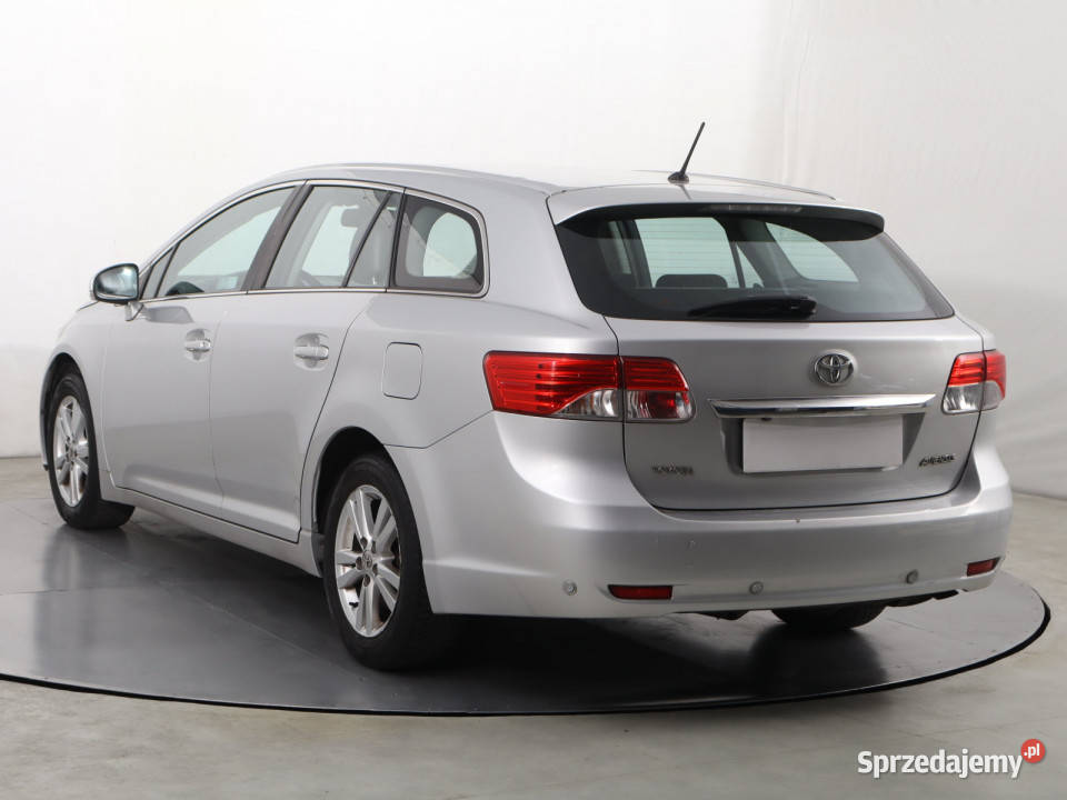 Toyota Avensis 18 Valvematic światła przeciwmgielne Motoryzacja Katowice