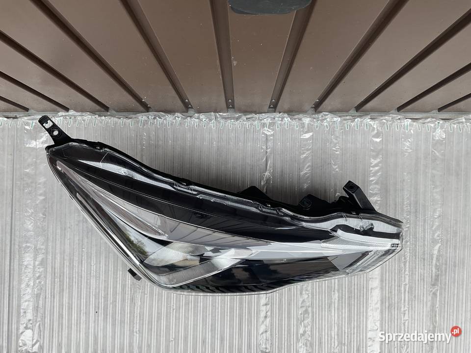 Nissan Micra K14 Lampa Przód Prawa 260105FA0A sprzedam