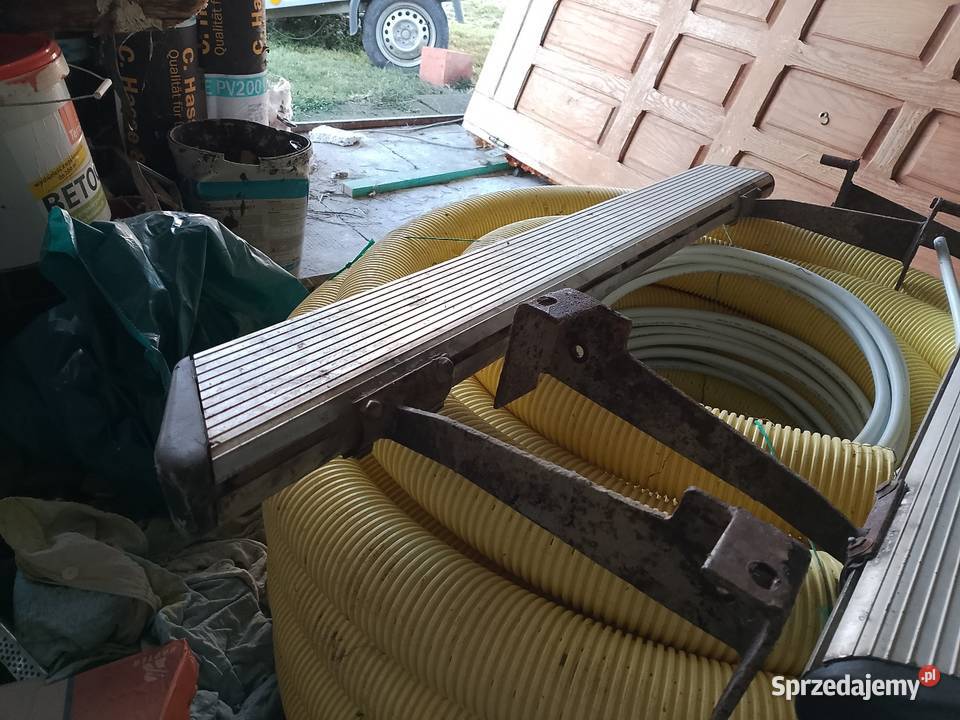 Sprzedam progi do Suzuki vitary 1 cabrio stan Grybów
