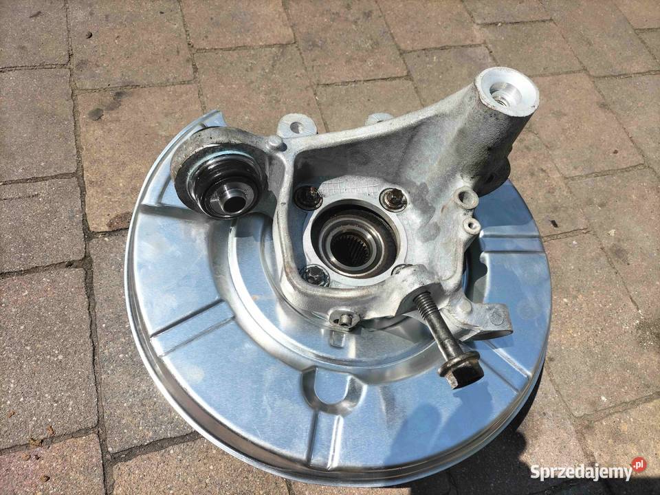 Zwrotnica lewa tylna BMW E63 E64 E65 E66 Stan Poręba