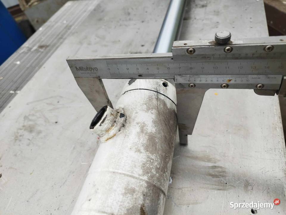 Siłownik hydrauliczny Złożony 74 rozciągnięty sprzedam