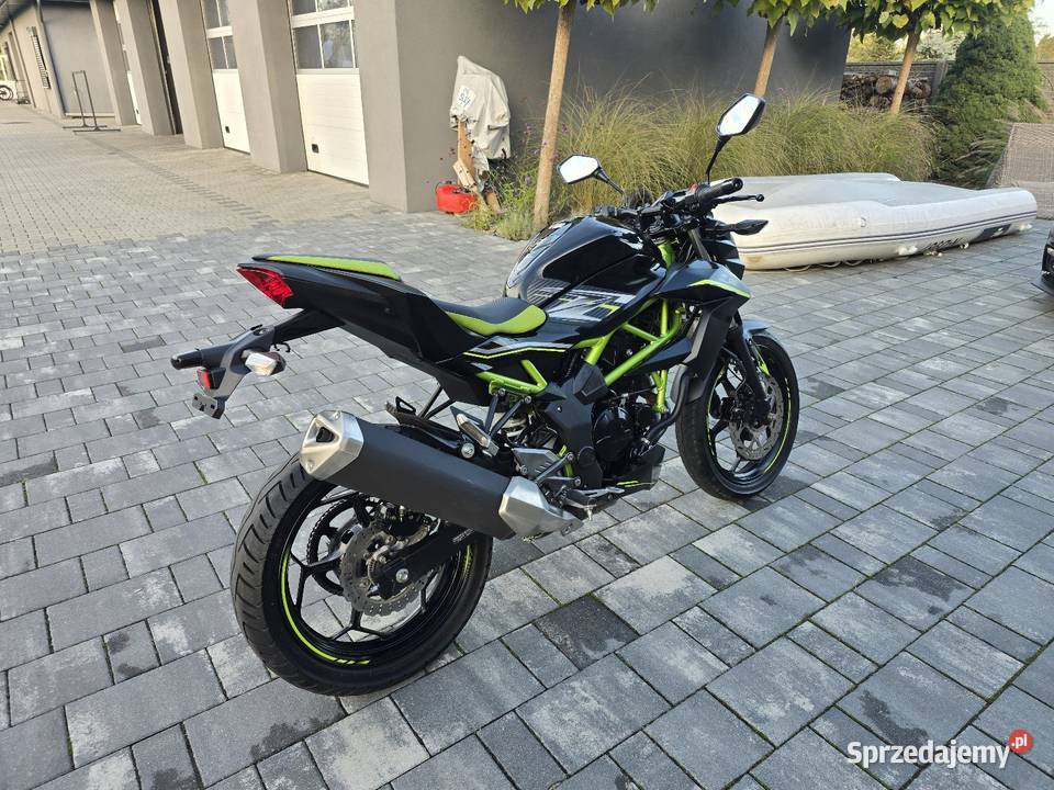 Kawasaki Z125 ABS Na KatB 1 Właściciel Transport czarny Kawasaki łódzkie Sieradz