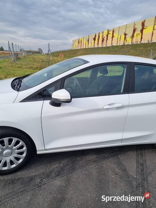 Ford Fiesta 15 TDCi Rok produkcji 2018 Kutno