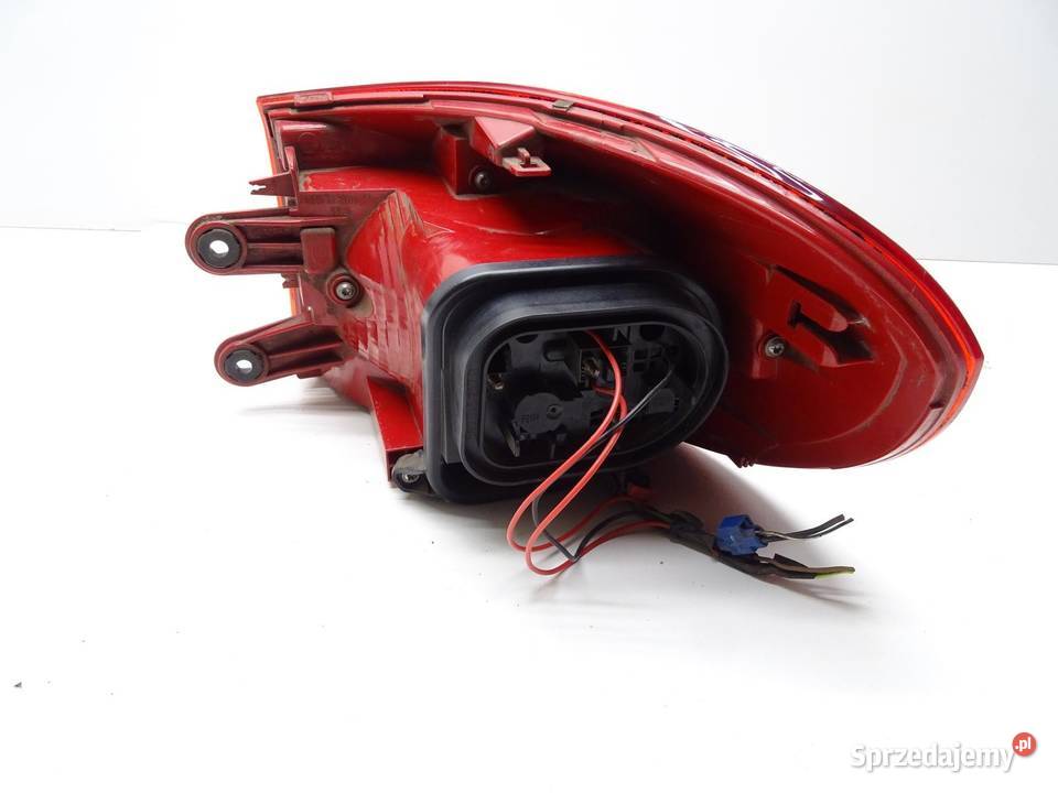 LAMPA LEWA LEWY TYŁ TYLNA W BŁOTNIK 5N0945095Q
