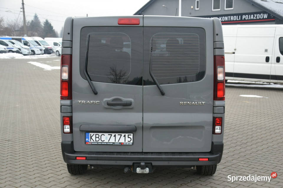 Renault Trafic long 9cio osobowy nawiewy tył 16 Trafic