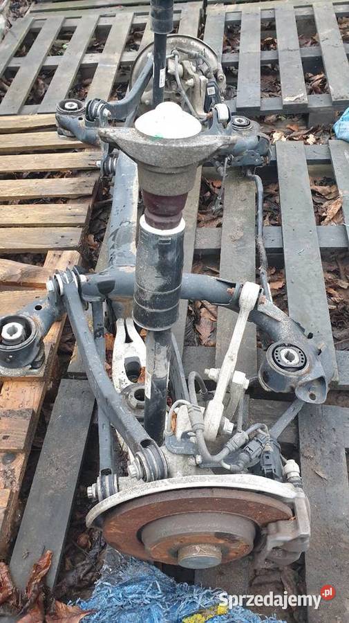 AUDI A4 A5 2019r BELKA ZAWIESZENIA TYLNA TYŁ Nowiny