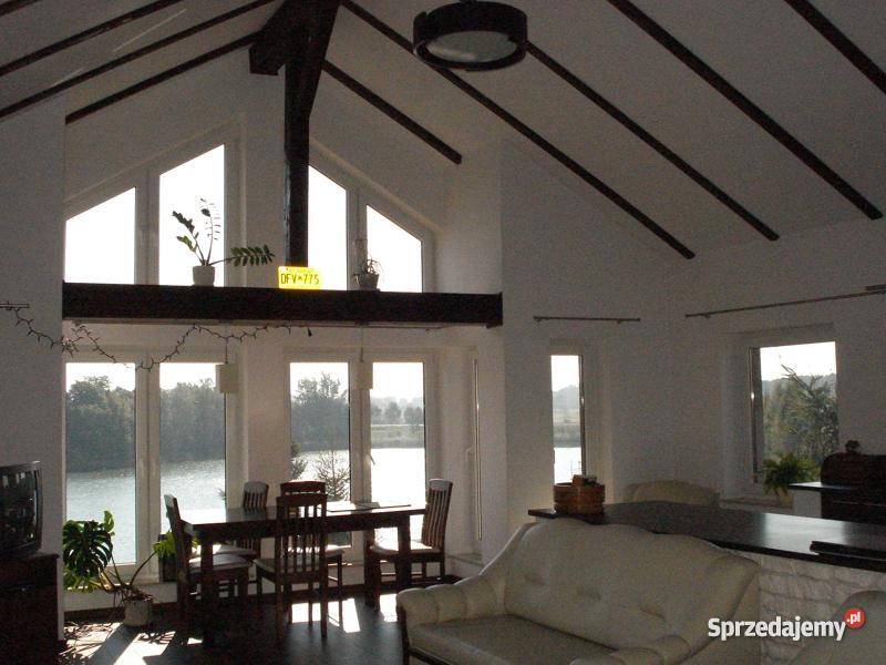 Dom jeziorem w Wielkopolsce murowane Sławno