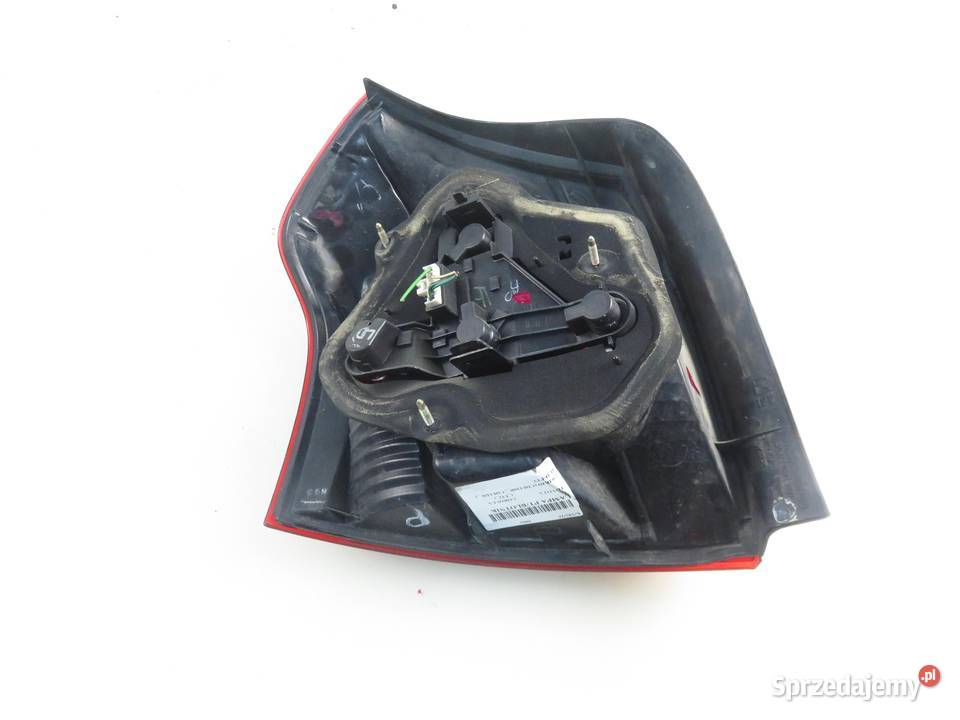 LAMPA PRAWA TYLNA TOYOTA COROLLA E12