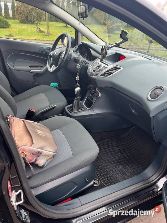 FORD FIESTA VI 2011 R 16 TDCI diesel Osiek sprzedam