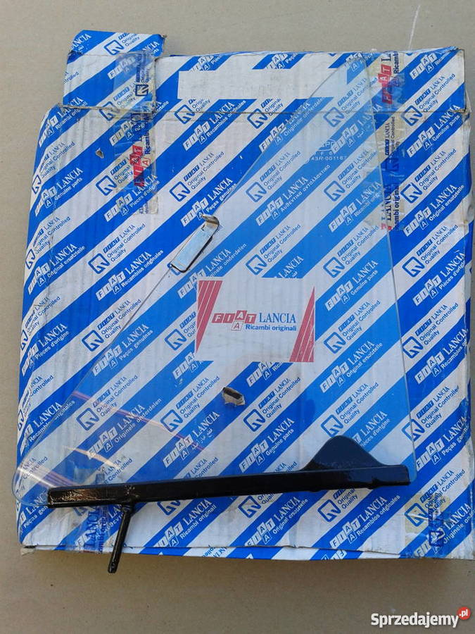 Szybka trójkątna prawa bez ramki Fiat 126 p mazowieckie Gostynin