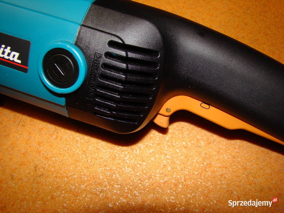Szlifierka kątowa MAKITA 1050W fi 150mm 9016 B Bielsko-Biała sprzedam