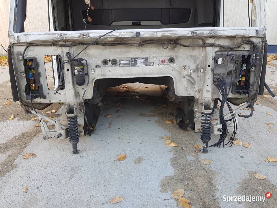 KABINA ĆWIARTKA PRAWA VOLVO FH 128 460